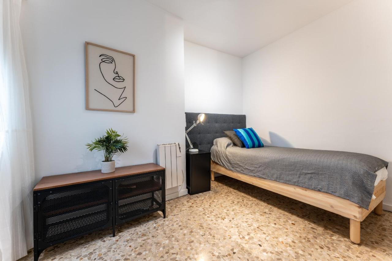 Malagasuite Cozy Stay Malaga Exterior photo