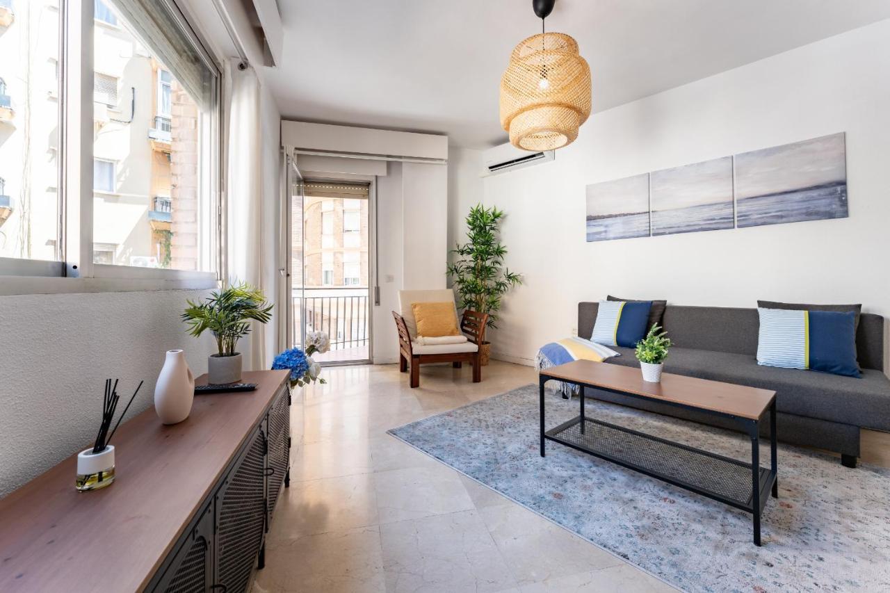 Malagasuite Cozy Stay Malaga Exterior photo