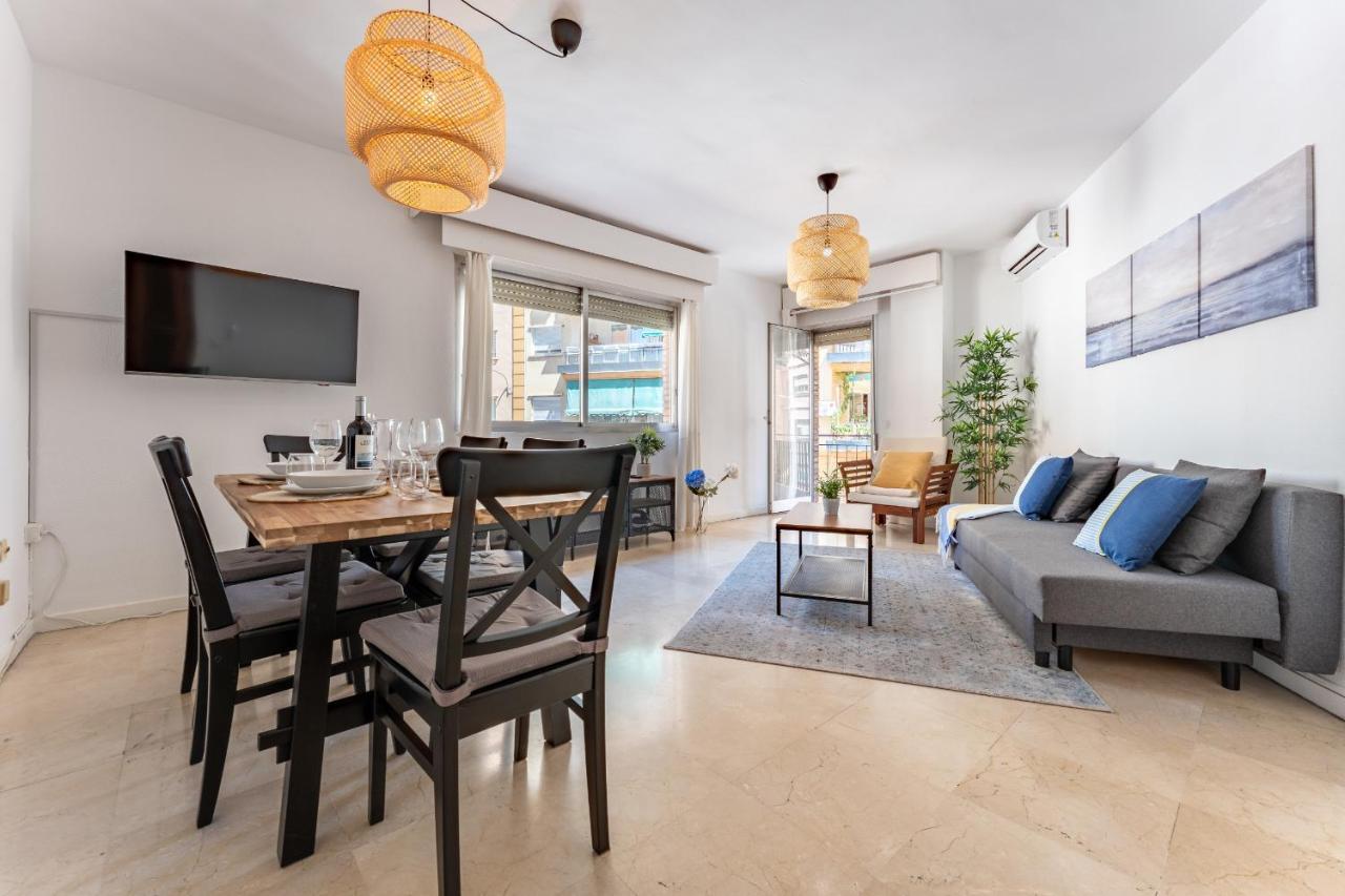 Malagasuite Cozy Stay Malaga Exterior photo