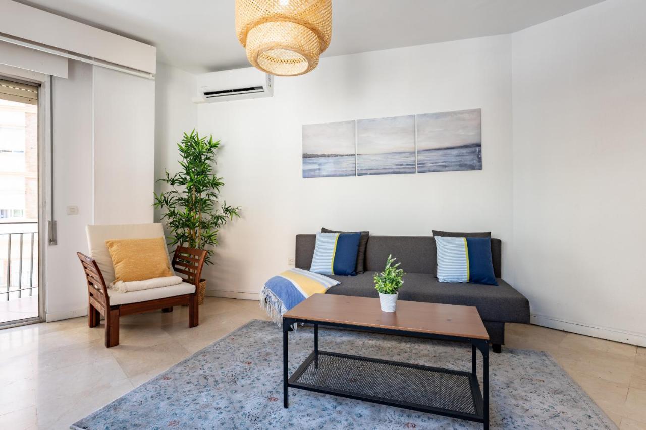 Malagasuite Cozy Stay Malaga Exterior photo